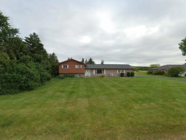 House image located at Saginaw, MI 48603