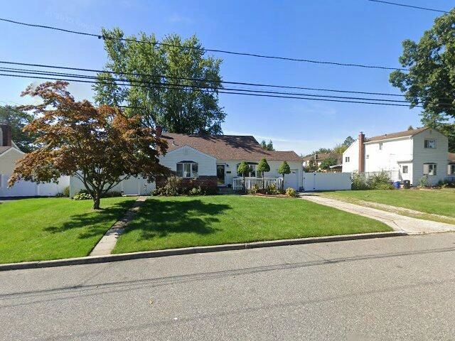 House image located at Deer Park, NY 11729