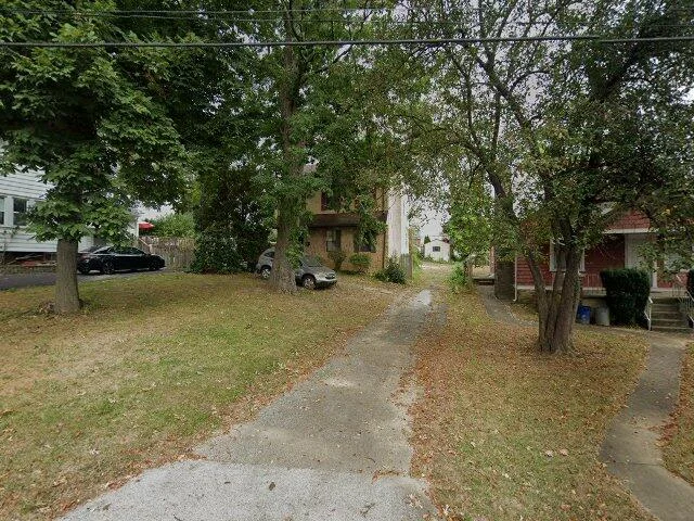 House image located at Broomall, PA 19008