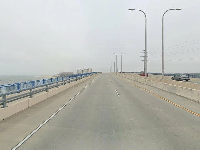 House image located at Meriden, CT 06451