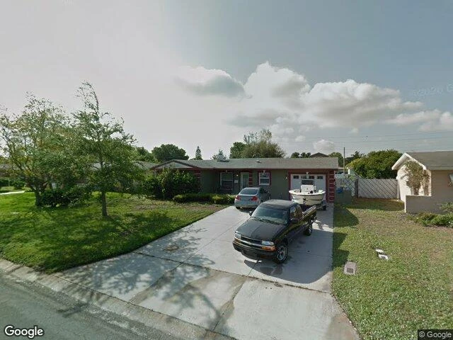 House image located at Saint Petersburg, FL 33703