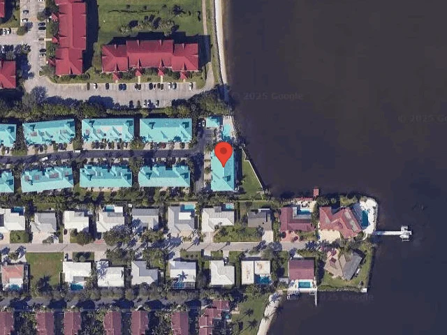 House image located at Lake Worth, FL 33462