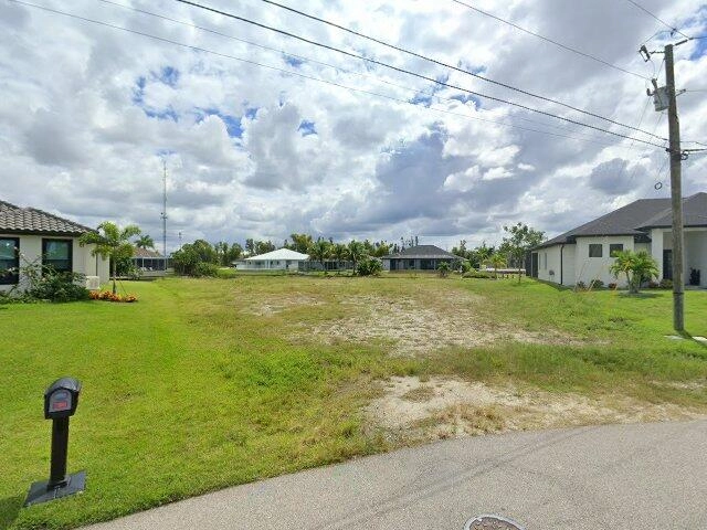 House image located at Cape Coral, FL 33914