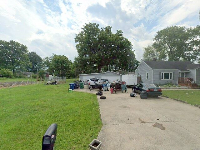 House image located at Louisville, KY 40216