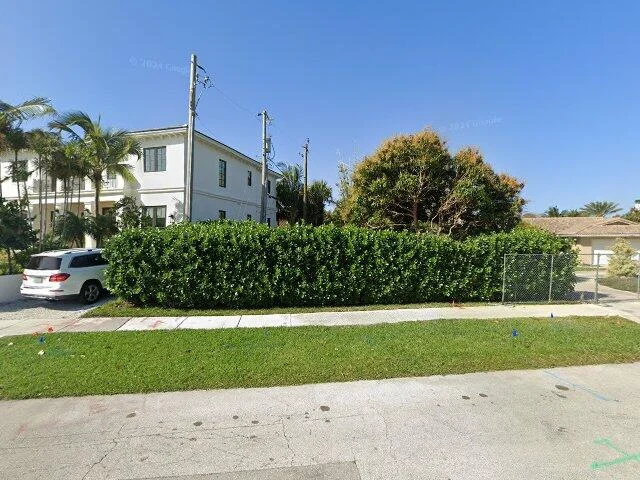 House image located at West Palm Beach, FL 33405