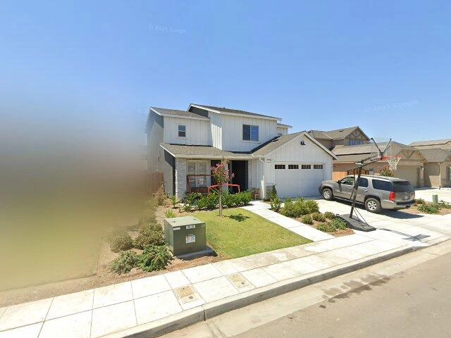 House image located at Fresno, CA 93727