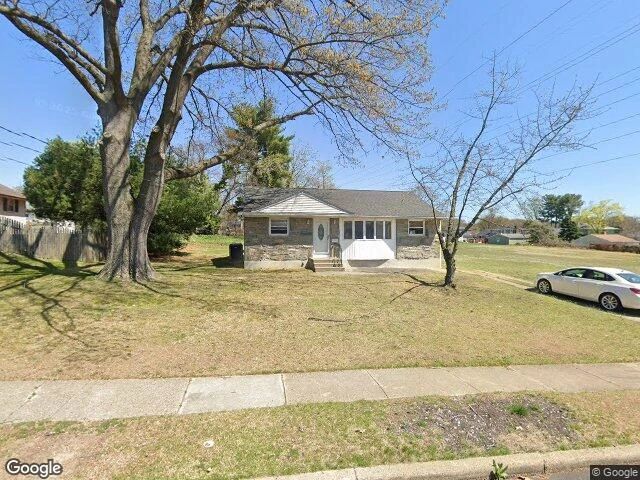 House image located at Riverton, NJ 08077