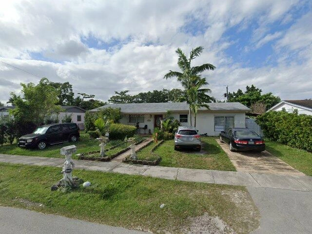 House image located at Miami, FL 33177
