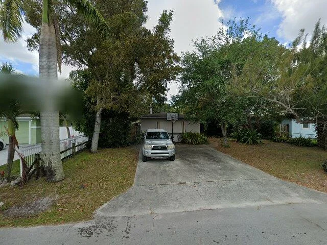 House image located at Lake Worth, FL 33461