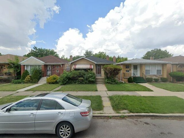 House image located at Chicago, IL 60617