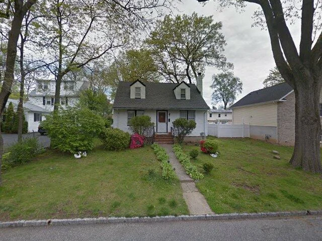 House image located at Springfield, NJ 07081