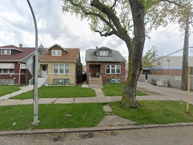 House image located at Chicago, IL 60639