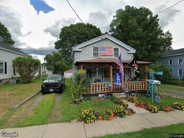 House image located at Baldwinsville, NY 13027