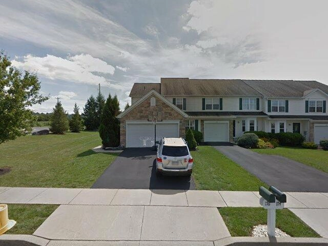 House image located at Easton, PA 18040
