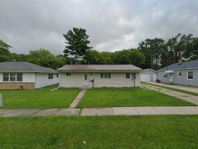 House image located at Saginaw, MI 48602