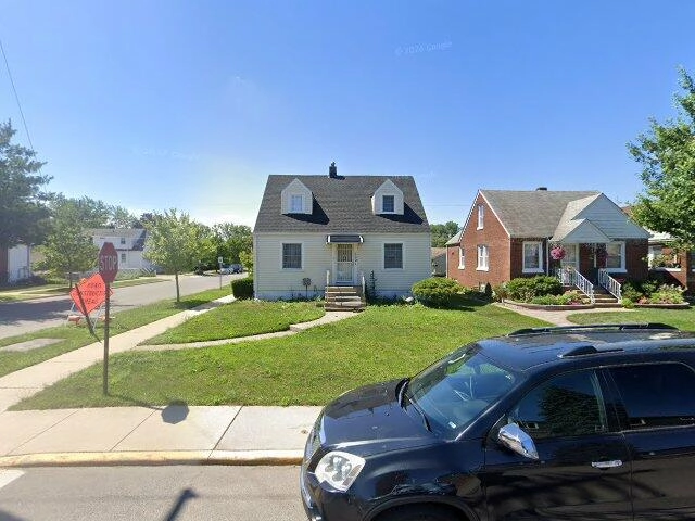 House image located at East Chicago, IN 46312
