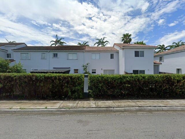 House image located at Miami, FL 33194