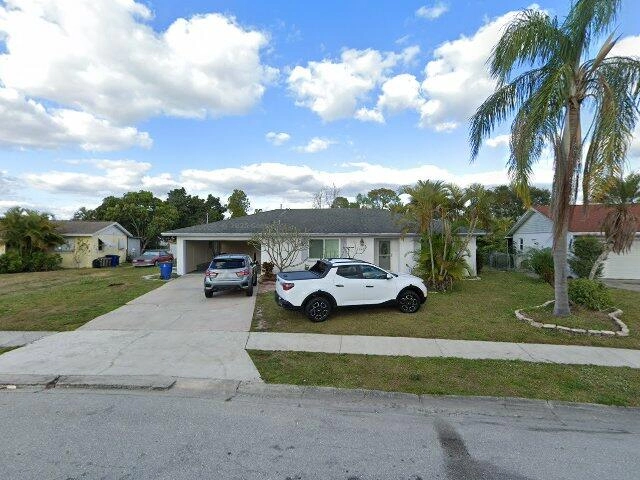 House image located at North Fort Myers, FL 33903