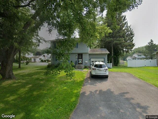 House image located at Minoa, NY 13116