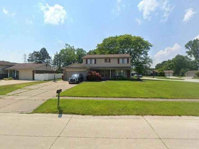 House image located at Wayne, MI 48184