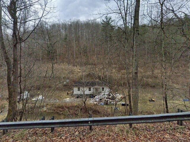 House image located at Saint Paul, VA 24283