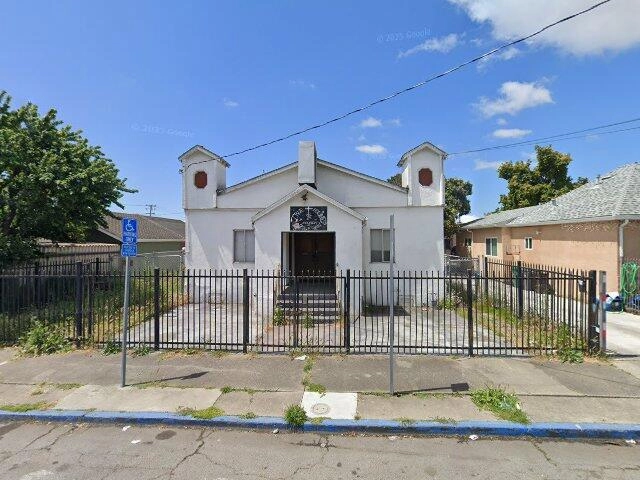 House image located at Oakland, CA 94603