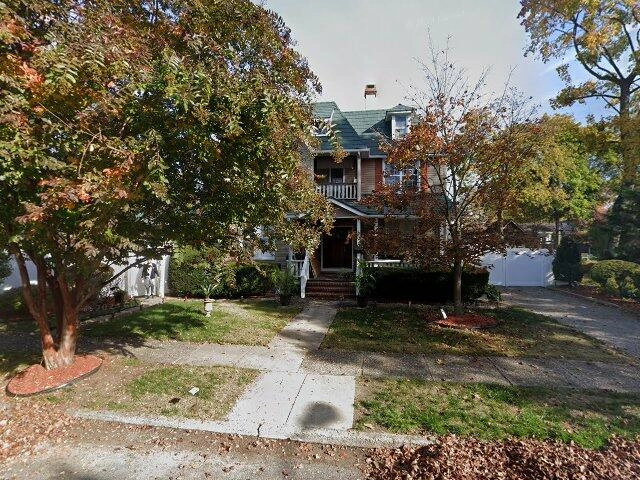 House image located at Beverly, NJ 08010