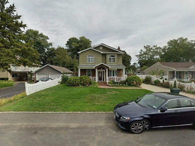 House image located at Bay Shore, NY 11706