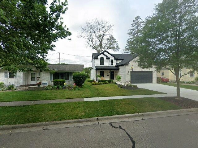House image located at Livonia, MI 48154