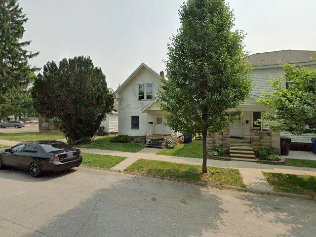 House image located at Lake In The Hills, IL 60156