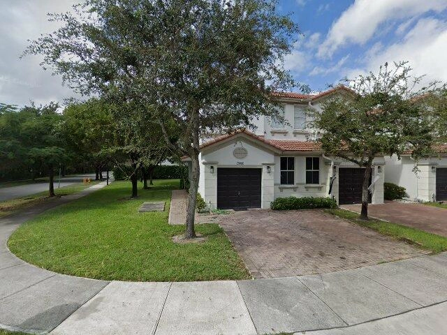 House image located at Miami, FL 33178