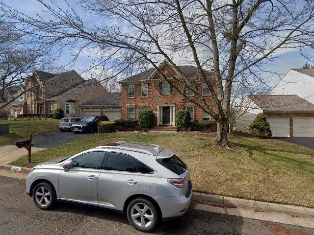 House image located at Clifton, VA 20124