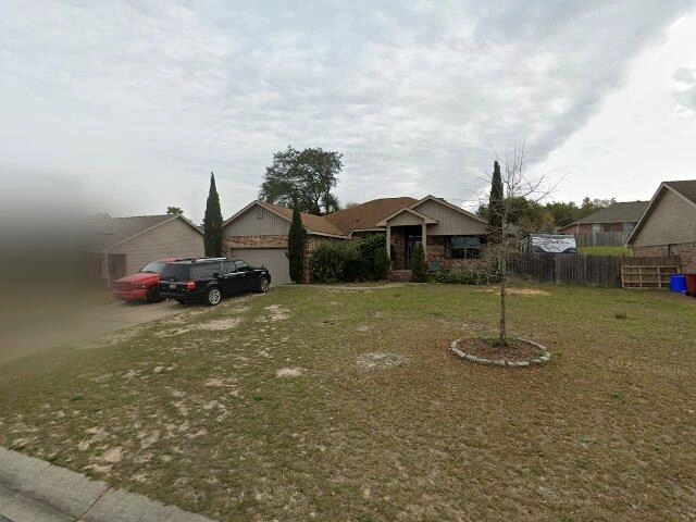 House image located at Crestview, FL 32536