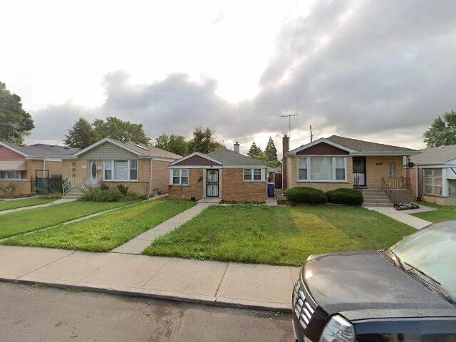 House image located at Chicago, IL 60652