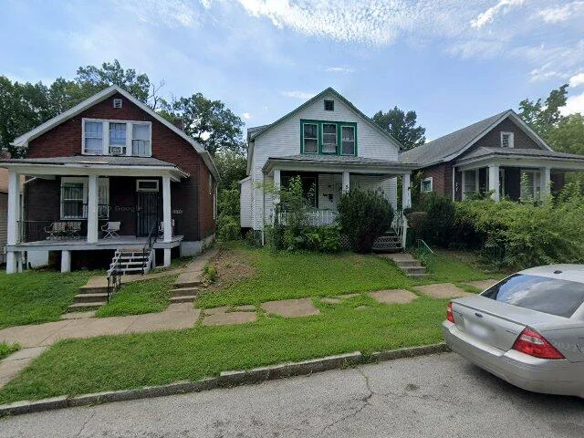 House image located at Saint Louis, MO 63120