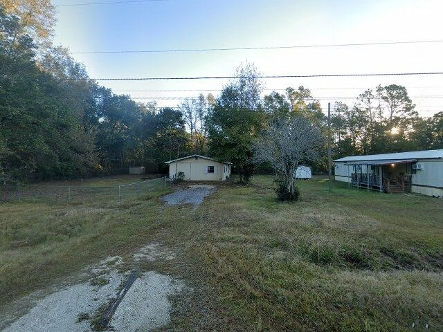 House image located at Milton, FL 32583
