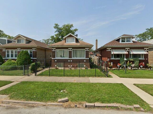 House image located at Chicago, IL 60620