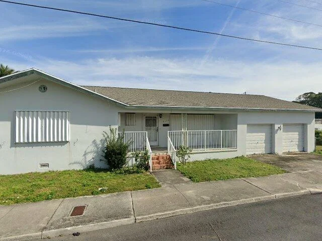 House image located at West Palm Beach, FL 33407