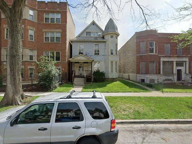 House image located at Chicago, IL 60628