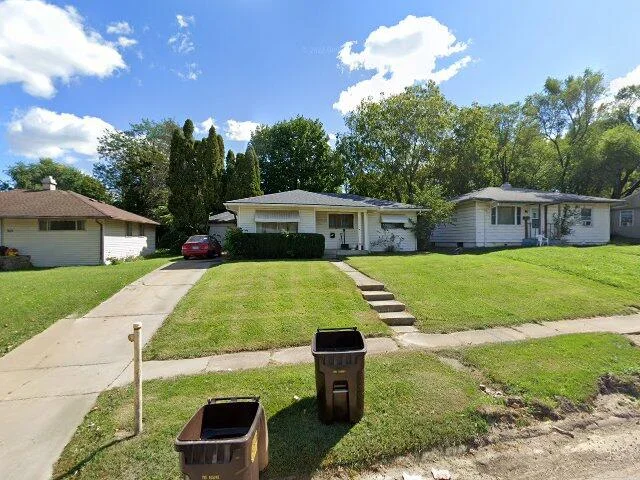 House image located at Freeport, IL 61032