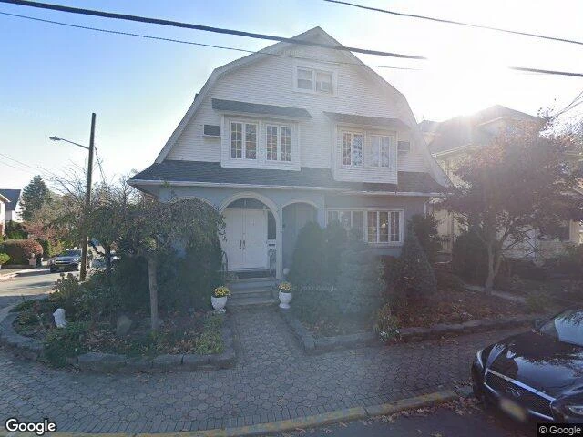 House image located at Fort Lee, NJ 07024