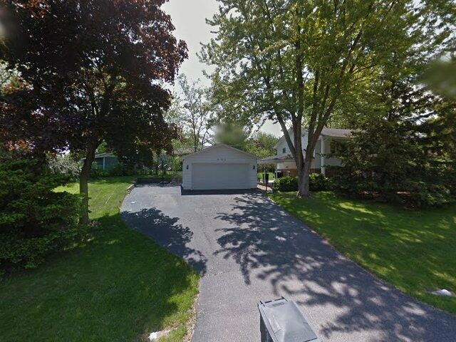 House image located at Mundelein, IL 60060