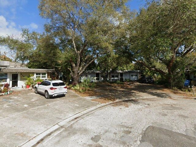 House image located at Largo, FL 33771