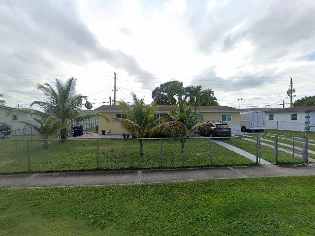 House image located at Miami, FL 33157