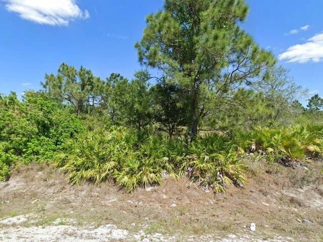 House image located at Lehigh Acres, FL 33972