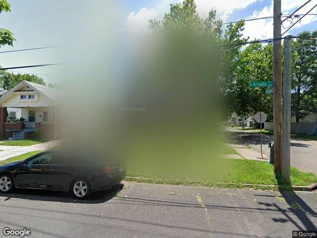 House image located at Peoria, IL 61603