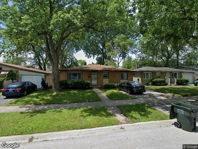 House image located at Dolton, IL 60419