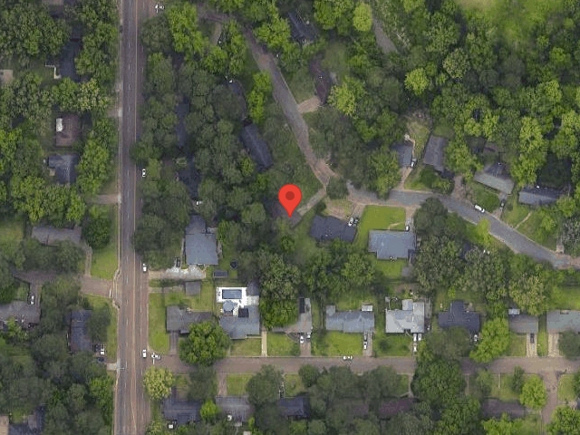 House image located at Jackson, MS 39211