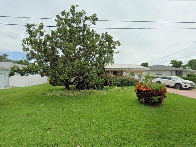 House image located at Saint Petersburg, FL 33702