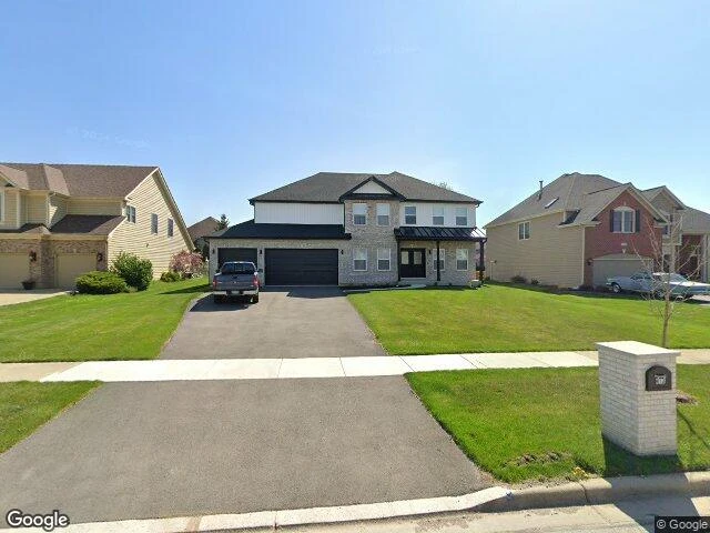 House image located at North Aurora, IL 60542